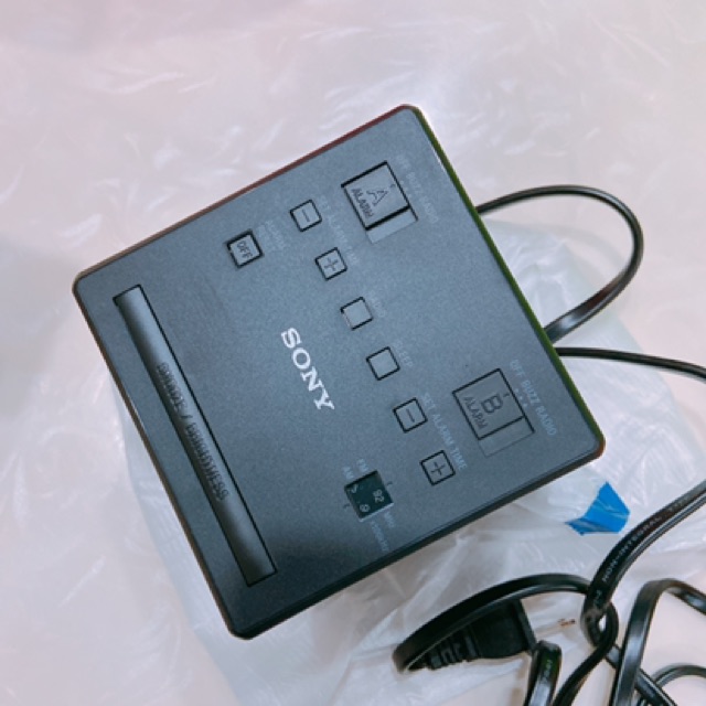 Đồng hồ báo thức kiêm Radio Sony SONY ICF-C1T chính hãng 100%