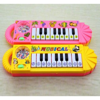 Đồ chơi đàn piano giúp bé phát triển