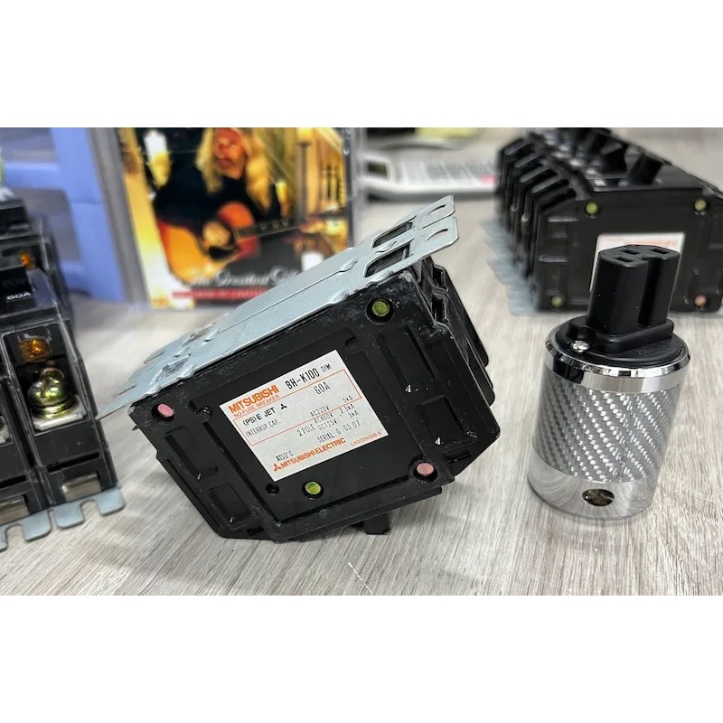 Cầu dao Mitsubishi 30A 40A 60A