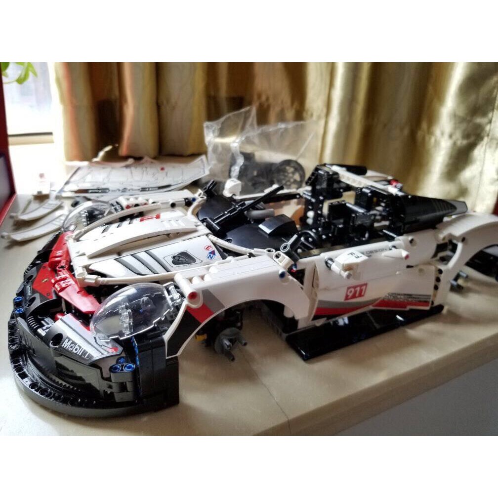 LEGO TECHNIC 42096- SIÊU XE ĐUA PORSCHE 911 RSR