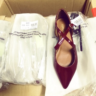 Giày hiệu TOPSHOP