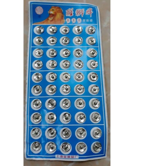 Vỉ 50 cúc bấm