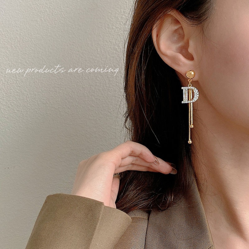 Bông tai dáng dài phong cách Hàn Quốc thời trang