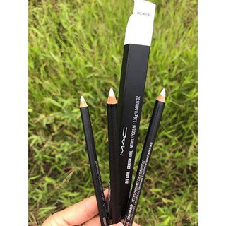 Chì kẻ mắt Eye Kohl---M.A.C giá 430k giảm còn 330k