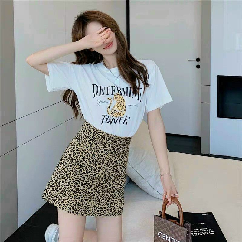 Set áo thun cotton họa tiết con báo phối với chân váy da beo cực hot thời trang nữ cá tính, năng động dành cho các nàng