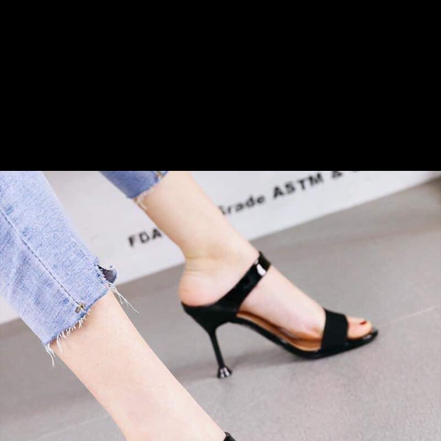 Giầy xinh .