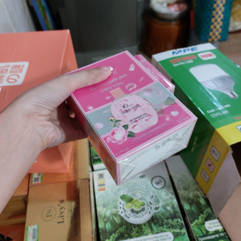 Phấn tươi Sunisa kèm cọ đánh phấn