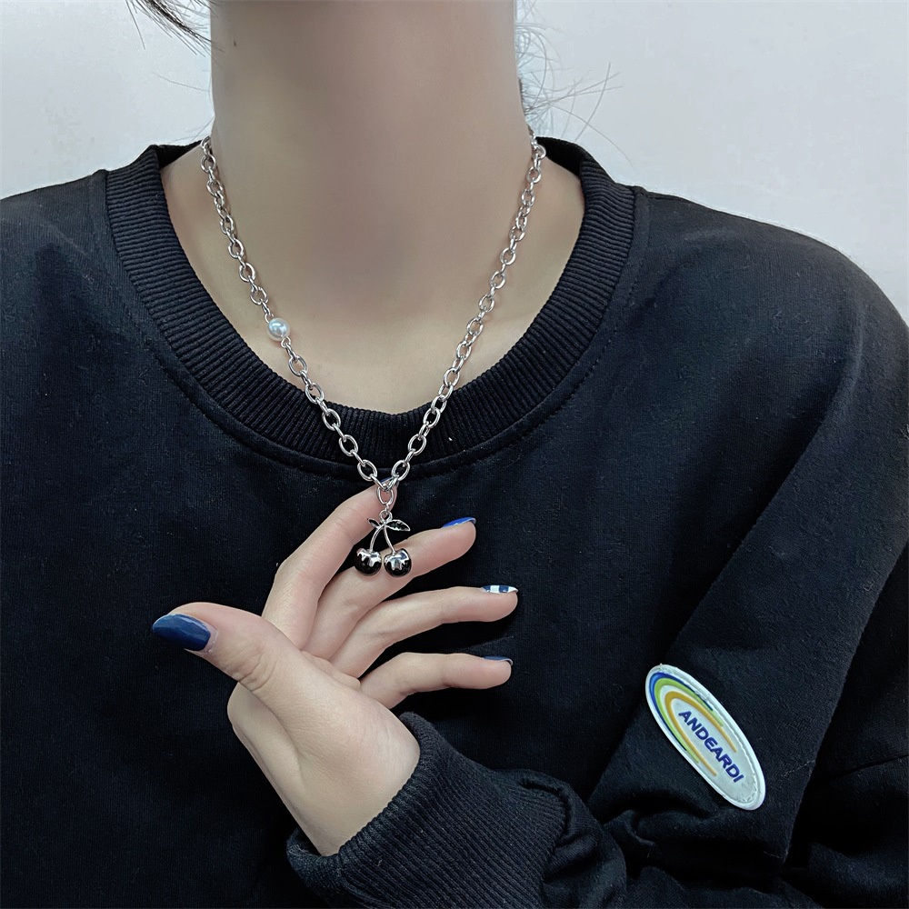 Vòng cổ Kim Loại Dày Mặt Hình Quả Cherry Màu Đen Phong Cách Hip Hop Punk Dành Cho Nữ Dự Tiệc