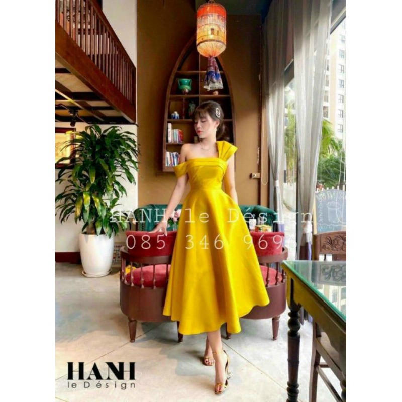 váy thiết kế hở vai