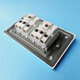 Mặt 2 công tắc đôi vuông 1 chiều Titan White