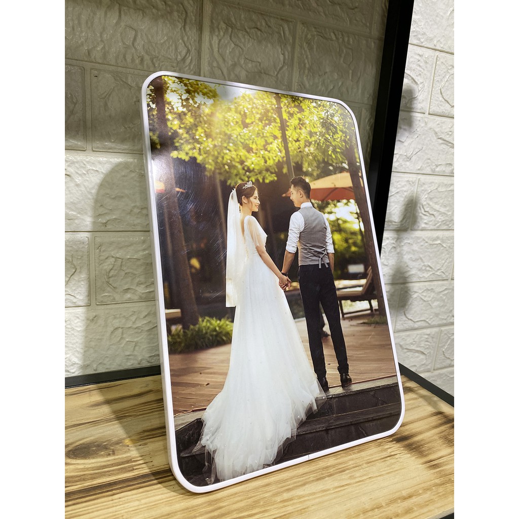 Ảnh gỗ mica bo viền 20x30 | BigBuy360 - bigbuy360.vn