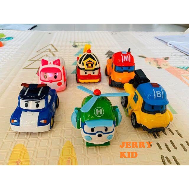 POLI VÀ NHỮNG NGƯỜI BẠN