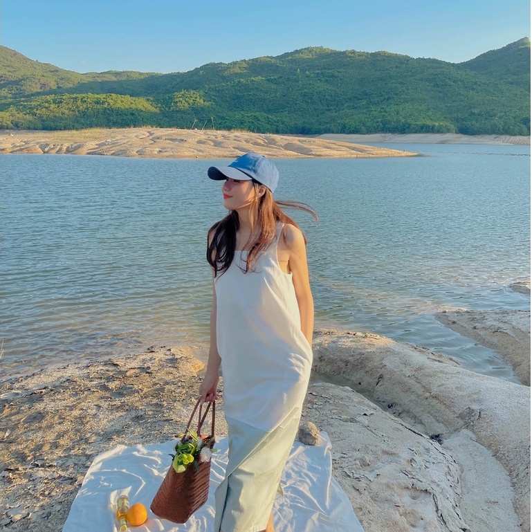 [Mã SKAMCLU7 giảm 10% tối đa 50K đơn 0Đ] Váy dài 2 màu mùa Hè | BigBuy360 - bigbuy360.vn