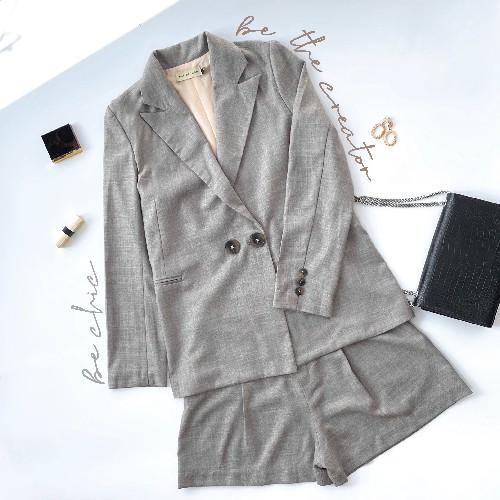 Áo khoác blazer nữ chất liệu linen bố dáng suông mát mẻ thanh lịch | BigBuy360 - bigbuy360.vn