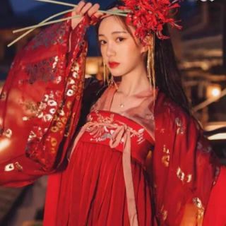 Hán phục Uyển Nương