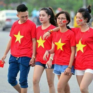 Áo cờ đỏ sao vàng