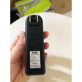 Cục sạc pin cho pin Micro không dây, pin 18650 loại sạc 1 pin, có đèn báo.