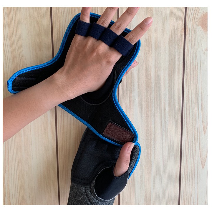 Găng tay tập gym hở mu Pando 5007