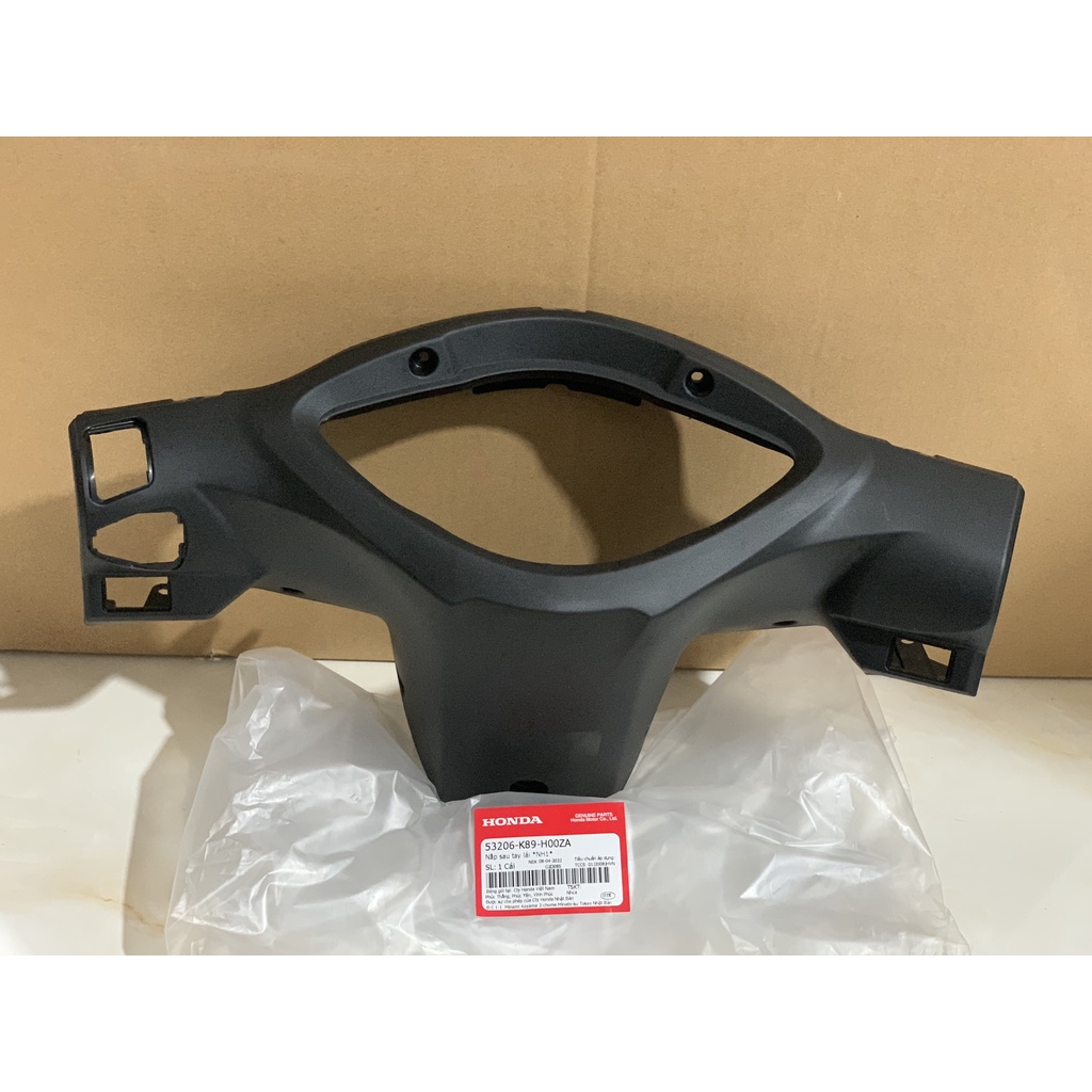 Nắp sau tay lái - gáy HONDA WAVE A110 năm 2021-2022 màu Đen (Không có công tắc đèn). *NH1* 53206K89H00ZA