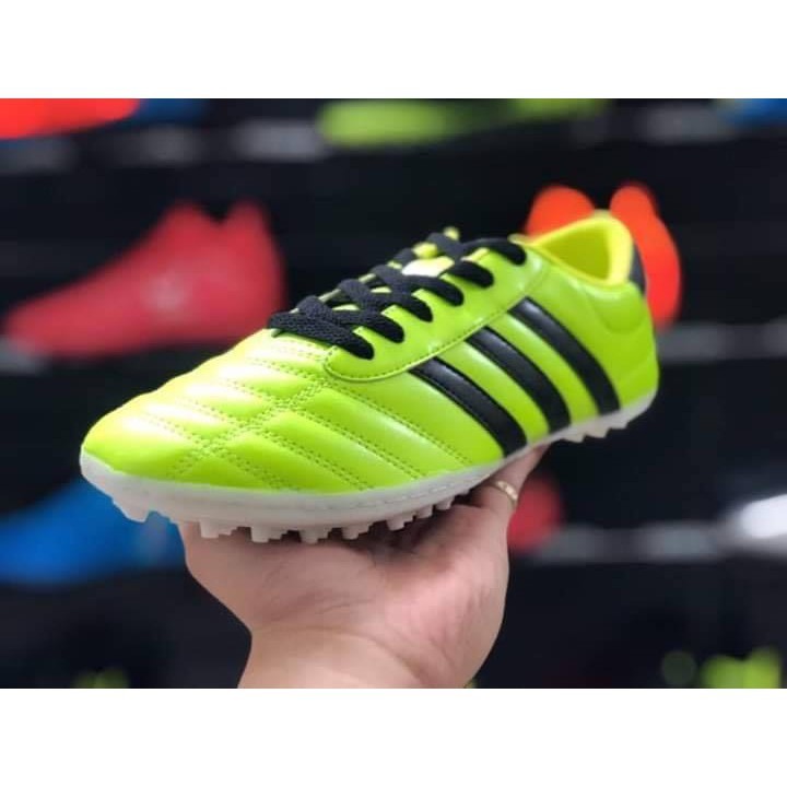 Giày Đá Bóng Wika 3 Sọc 🧡Nhập Mã Giảm [NCVV5KK] ⚽Flash Sale Giày Đá Bóng Tốt