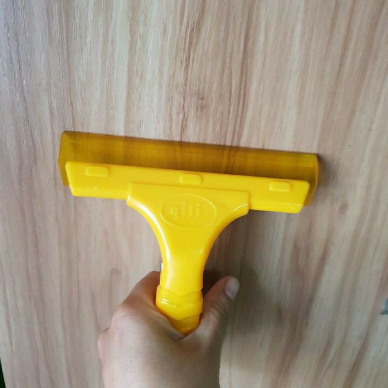 Cây gạt kính mini cầm tay