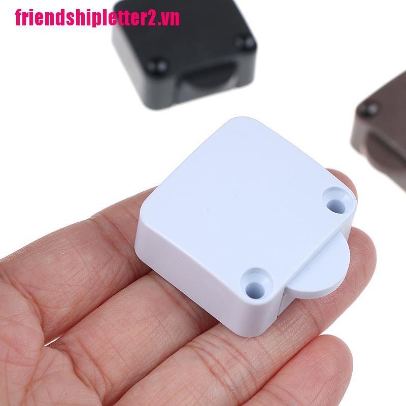 1 Công Tắc Điều Khiển Đèn Tủ Quần Áo Tự Động