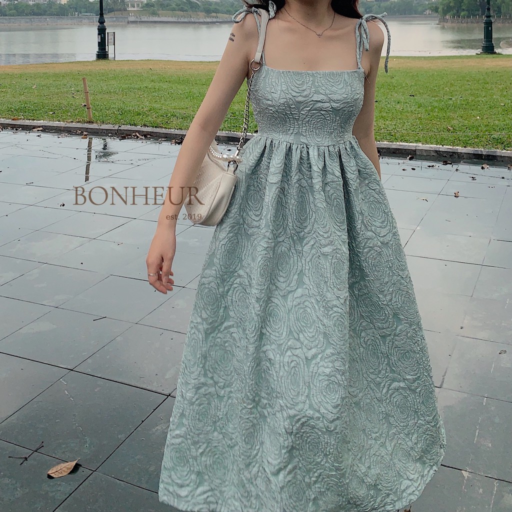 Váy hai dây xuông dài midi đầm xoè thắt dây chất gấm xốp nổi hoa hồng cao cấp kiểu sang chảnh tiểu thư Ciara Dress | BigBuy360 - bigbuy360.vn