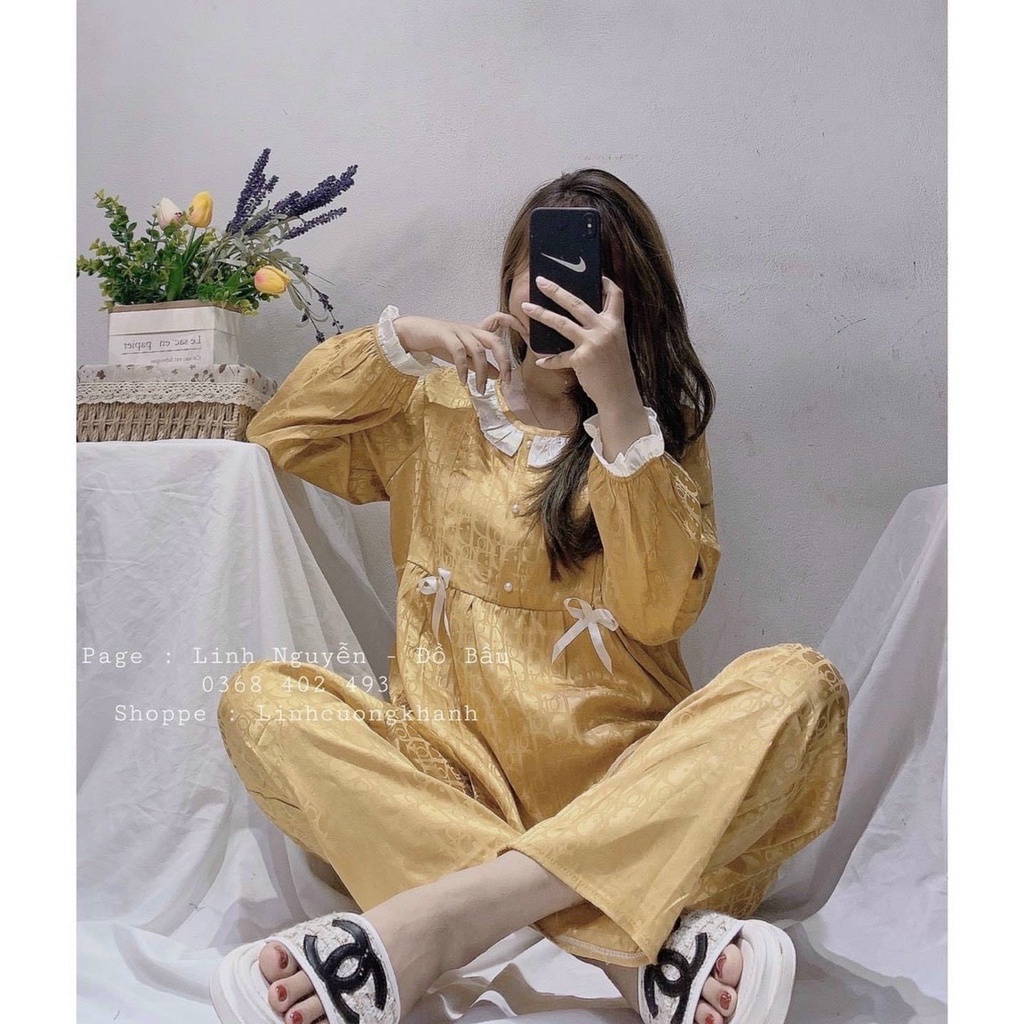 BỘ LỤA GẤM CỔ THUYỀN MẶC BẦU VÀ SAU SINH