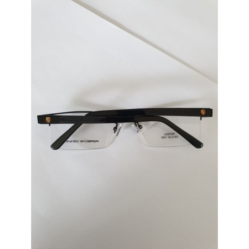 Gọng kính Porsche Design của Italy PD5601