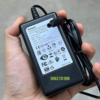 Adapter Roland PSB-1U 9V 2A 18W