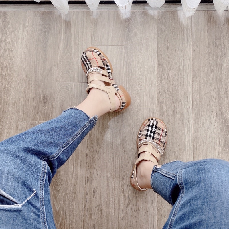 sandal kẻ bbr #450k Full Sz:35- 38 full box