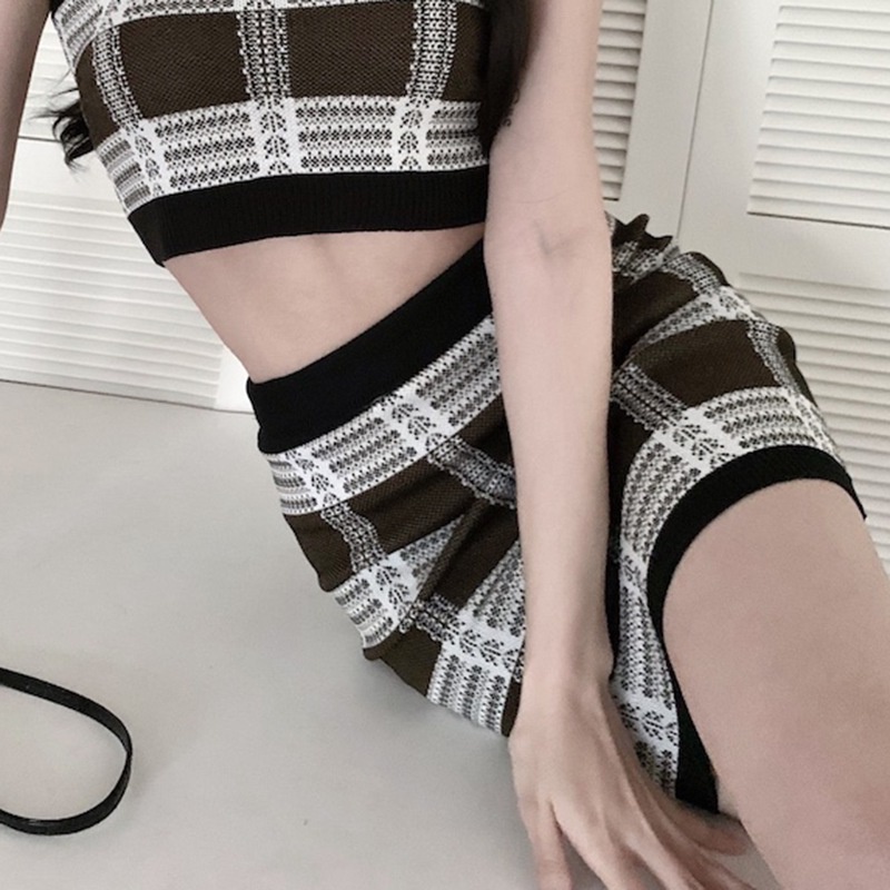 Set Chân Váy Và Áo Kiểu Dáng Thời Trang Quyến Rũ Cho Nữ