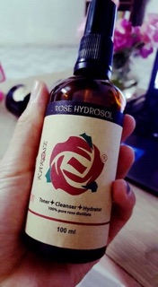 Nước cất hoa hồng Karose
