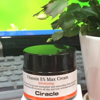 Kem Dưỡng Trắng Ciracle Vitamin E5 Max Cream (50ml)