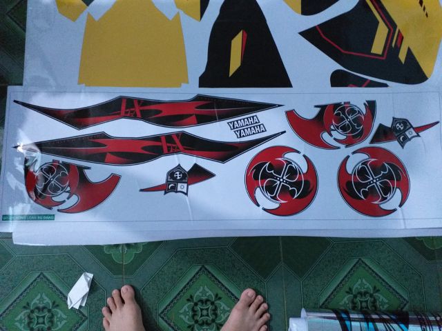 Tem rời dán xe nouvo 4