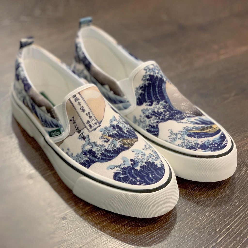 Giày Slip-on AATLAS in hoạ tiết sóng Nhật (size 35)