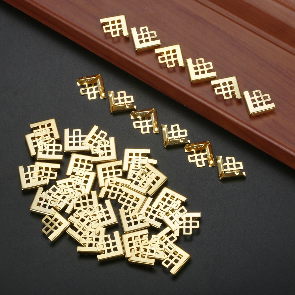 Bộ 50 miếng đệm góc 16*16mm bằng kim loại tiện dụng cho đồ thủ công DIY/ hộp trang sức/ góc bàn/ sổ tay/ album
