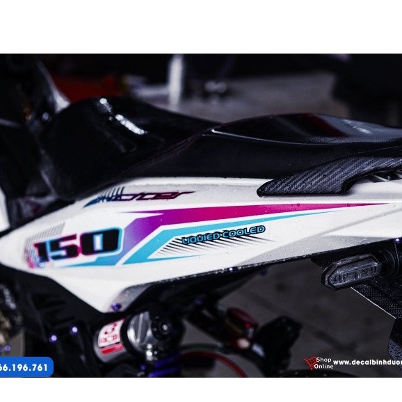 Tem rời exciter 150 màu trắng sọc phối nhiều màu chất liệu maccal màng bóng