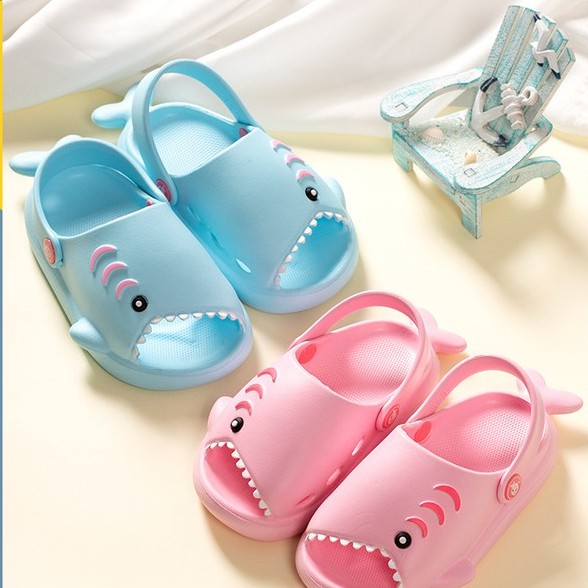 Dép Đi Biển Hình Cá Mập Dành Cho Bé