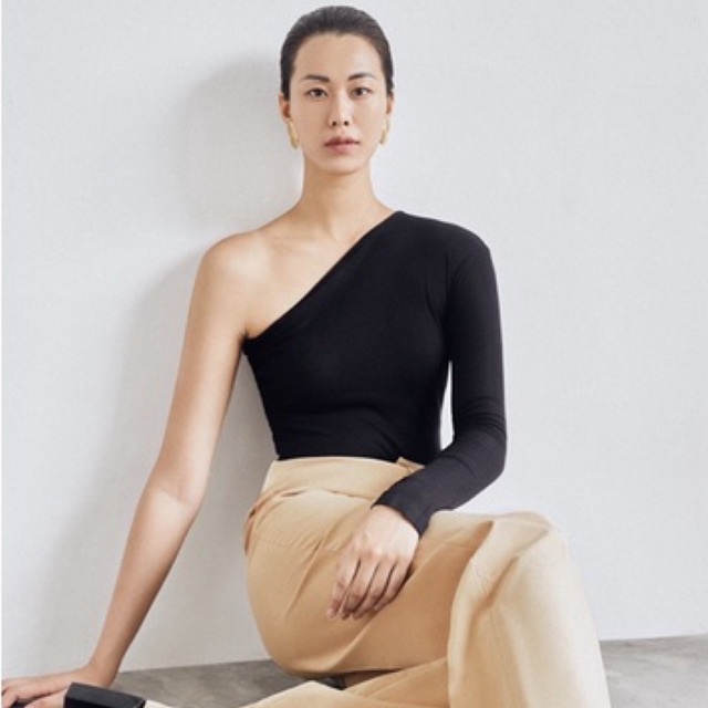 NOMI TOP - ICONICSTUDIOS | BigBuy360 - bigbuy360.vn