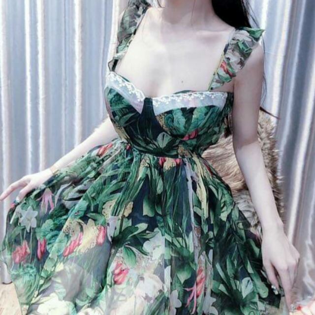 Đầm hoa cánh tiên
