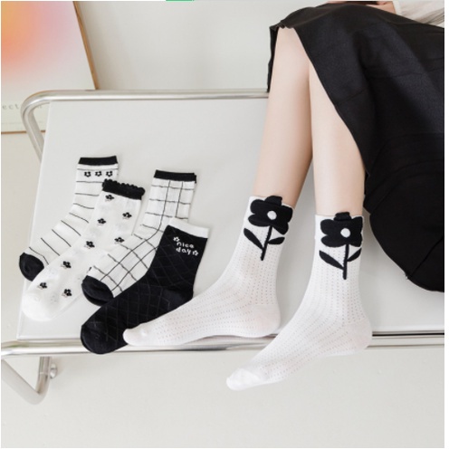 Vớ Cotton Mỏng Cổ Vừa Họa Tiết Hoa Tulip Màu Đen Thời Trang Mùa Hè Cho Nữ