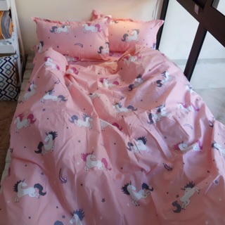 Set chăn ga cotton poly kì lân hồng