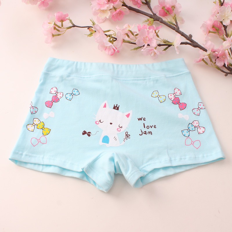 Combo 4 Quần Chip đùi hoặc tam giác mẫu mèo kitty dễ thương cho bé gái từ 10kg đến 40kg