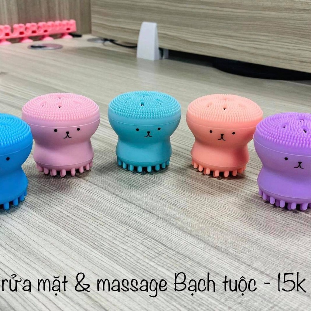 CỌ RỬA MẶT VÀ MASSAGE BẠCH TUỘT