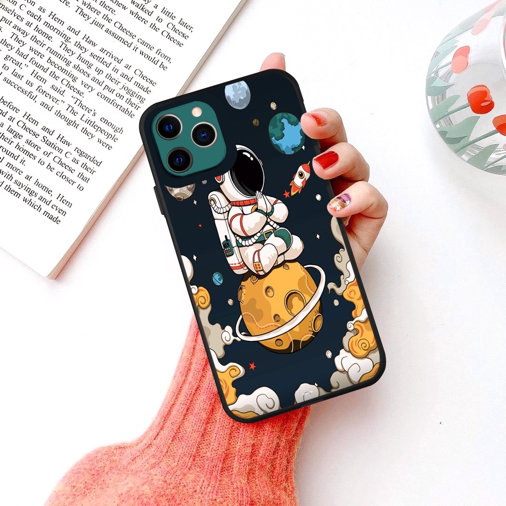 Ốp lưng iphone phi hành gia khủng long viền vuông chống sốc ốp iphone x/xs/xr/xsmax/6/6s/7/8plus/11/12/13/pro/promax bvc