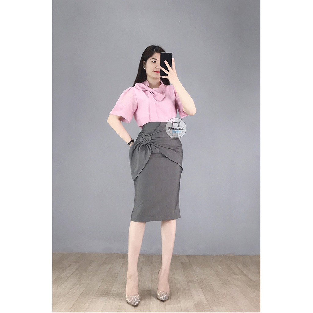 Chân Váy Bút Chì Công Sở Khoen Tròn Lệch