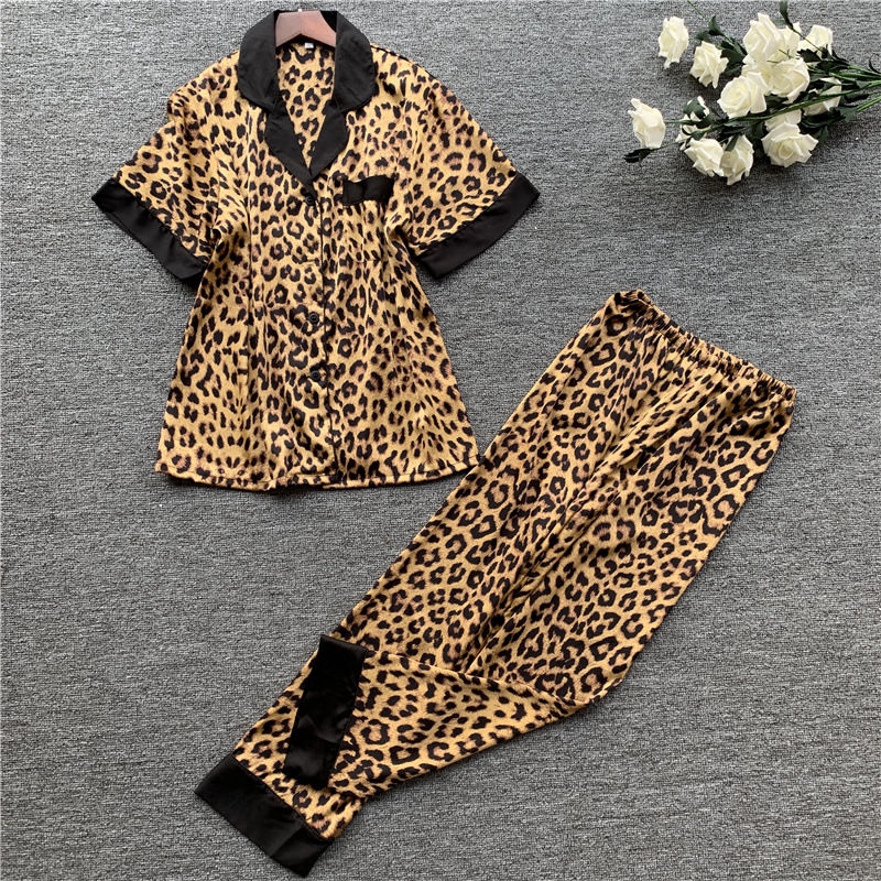 Bộ Đồ Ngủ Pijama Dài Tay In Họa Tiết Da Báo Hợp Thời Trang Cho Nữ
