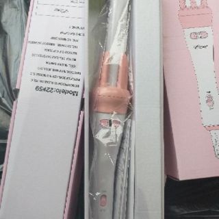 Máy làm tóc xoăn tự động Vivid & Vogue.
