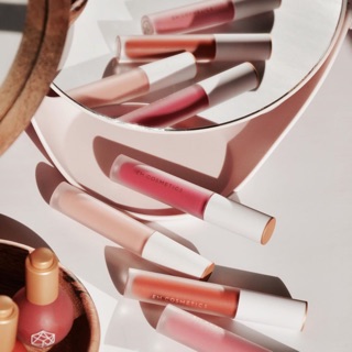 Son bóng Em Cosmetics True Gloss
